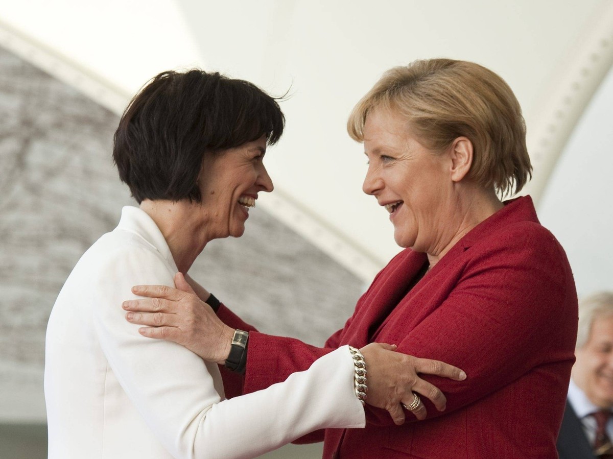 Bildnummer: 53989068 Datum: 28.04.2010 Copyright: imago/Sven Simon
Bundeskanzlerin Angela Merkel (re., CDU) empf�ngt die Bundespr�sidentin der Schweizerischen Eidgenossenschaft Doris Leuthard im Bund ...