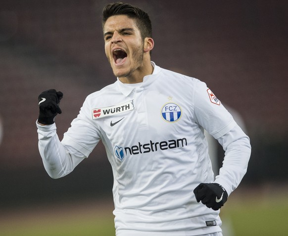Francisco Rodriguez von Zuerich jubelt zu seinem 1:0 Tor beim Schweizer Cup Viertelfinal Fussballspiel zwischen dem FC Zuerich und dem Grasshopper Club Zuerich am Mittwoch, 4. Maerz 2015 im Letzigrund ...