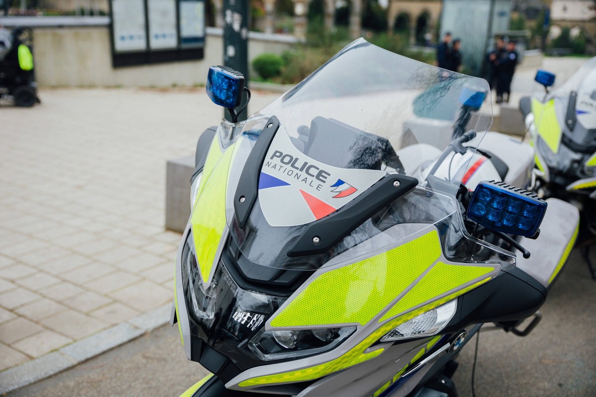 Bruno Retailleau on visit in Rennes Police officer s motobyke pictured during a visit of French Minister of Interior focused on drug trafficking in the Maurepas district in Rennes, western France on N ...