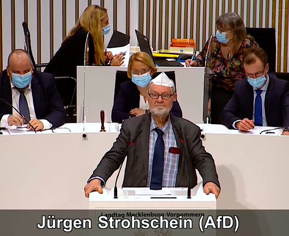 Die witzigsten Memes und Karikaturen, die 1 Jahr Corona-Krise auf den Punkt bringen\nOh Mann! «Immer wenn du glaubst, Menschen könnten nicht noch dümmer werden»

Das muss ja ein geiles Gefühl sein, we ...