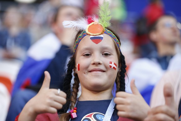 epa06813639 A young soccer fan during the FIFA World Cup 2018 group C preliminary round soccer match between Peru and Denmark in Saransk, Russia, 16 June 2018. prior the FIFA World Cup 2018 group C pr ...