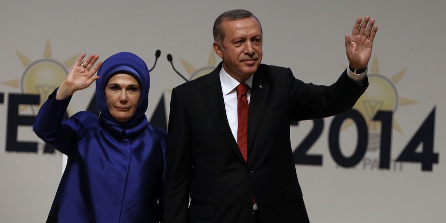 Fruchtbares Vorbild: Erdogans Frau Emine hat vier Kinder.