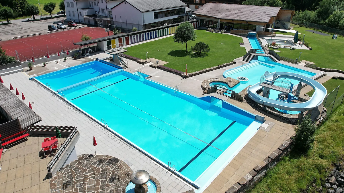 Aus der Badi Kandersteg flossen 100'000 Liter Wasser und nie