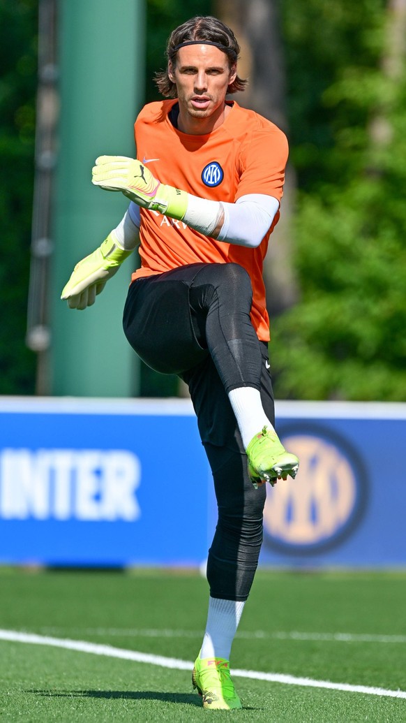 Inter Media Day ahead of 2025 UEFA Champions League final Milano, Italy. 26th, May 2025. Goalkeeper Yann Sommer of Inter seen during training session at the BPER Training Centre in Appiano Gentile. Th ...