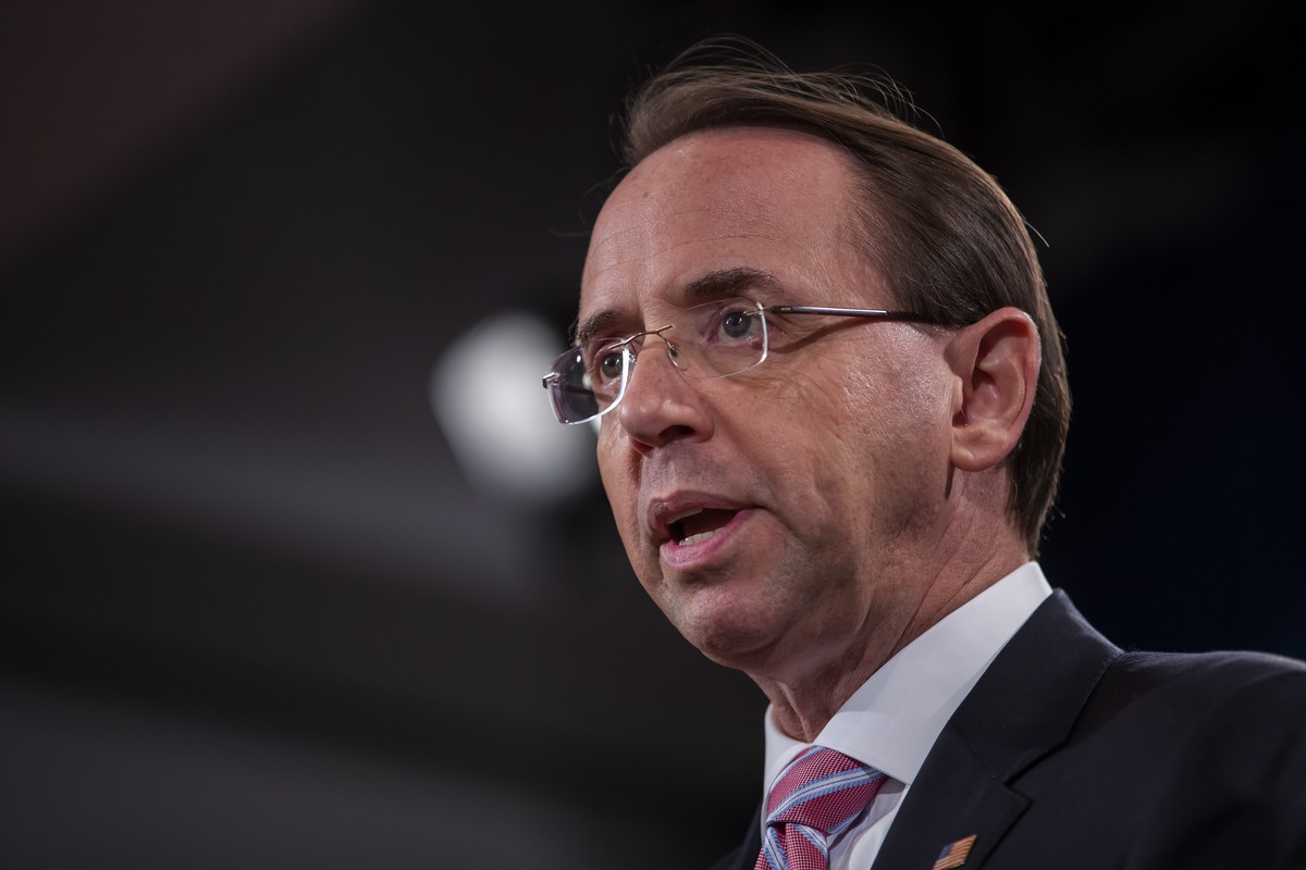 epa07379700 (FILE) - Deputy US Attorney General Rod Rosenstein participates in a press conference at the Department of Justice in Washington, DC, USA, 20 December 2018 (reissued 19 February 2019). Acc ...