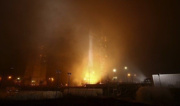 United Launch Alliance Atlas 5 rocket successfully blasts off carrying NASA&#039;s InSight Mars Lander from Vandenberg Air Force Base, Calif. This is the first Mission to Mars from California Saturday ...