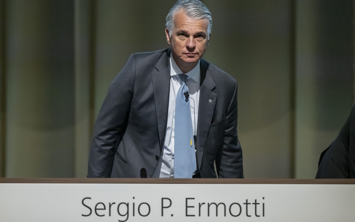 Sergio Ermotti, Chief Executive Officer der Schweizer Bank UBS, waehrend der Generalversammlung der UBS Group AG in Basel, am Mittwoch, 24. April 2024. (KEYSTONE/Georgios Kefalas) .