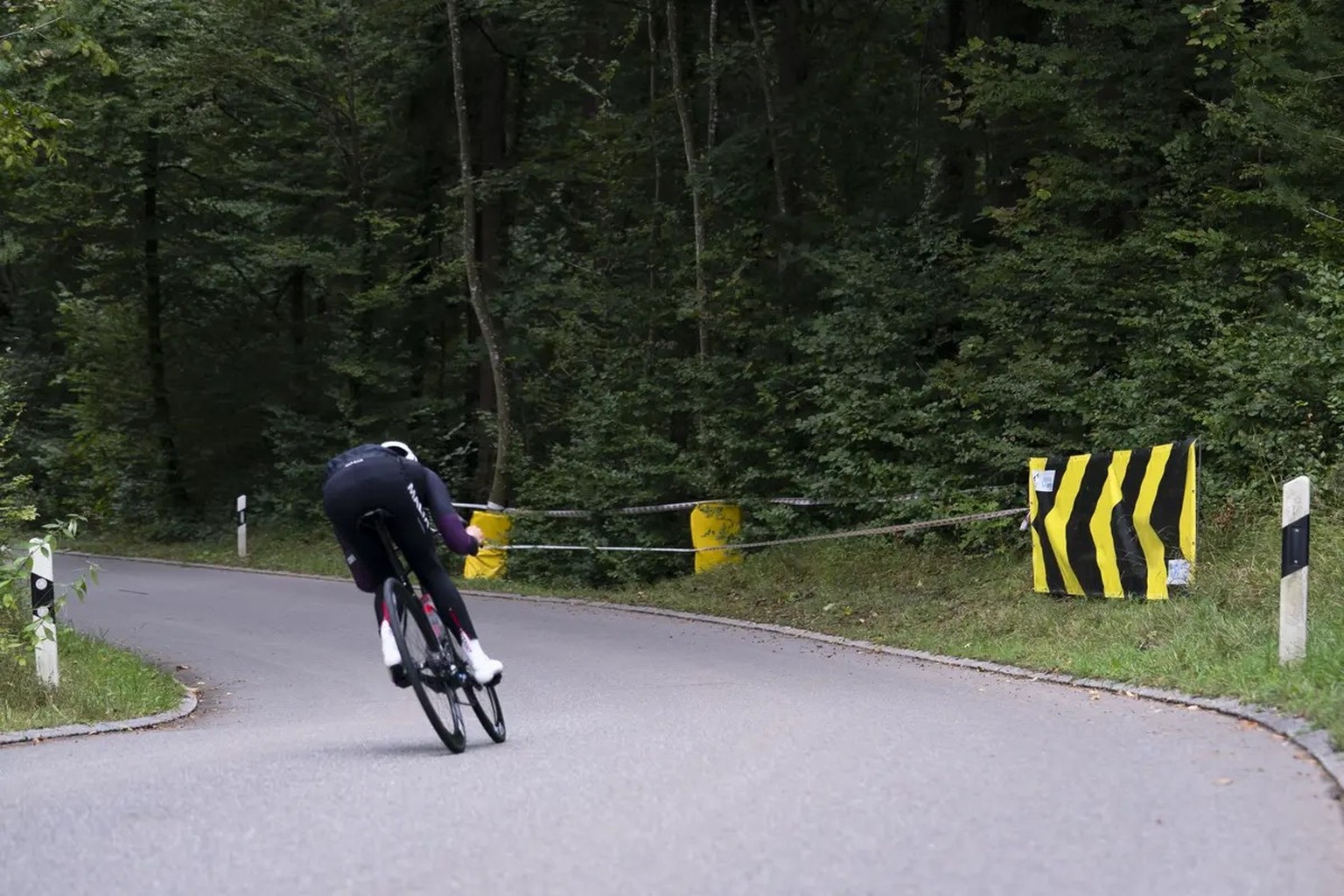 In dieser Linkskurve in der Abfahrt nach Küsnacht kam Muriel Furrer mutmasslich zu Fall.