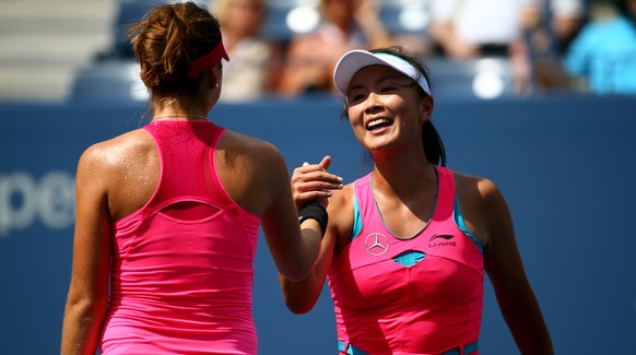Bencic muss Peng zum Weiterkommen gratulieren.