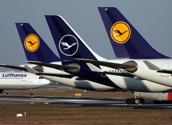 epa09050635 (FILE) Lufthansa passenger planes parked at Frankfurt airport&#039;s northern runway in Frankfurt, Germany, 25 March 2020 (reissued 04 March 2021). Lufthansa Group in a statement on 04 Mar ...
