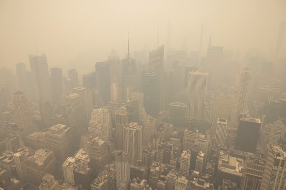 New York City is covered in haze as photographed from the Empire State Building observatory, Wednesday, June 7, 2023, in New York. (AP Photo/Yuki Iwamura)