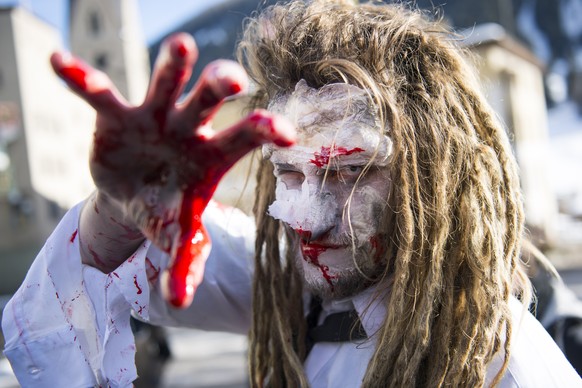 Zombie-Protest gegen das WEF 2014.