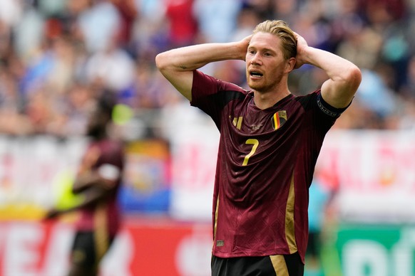 FILE - Belgium's Kevin De Bruyne gestures after missing a chance during a round of sixteen match between France and Belgium at the Euro 2024 soccer tournament in Dusseldorf, Germany, Monday, July ...