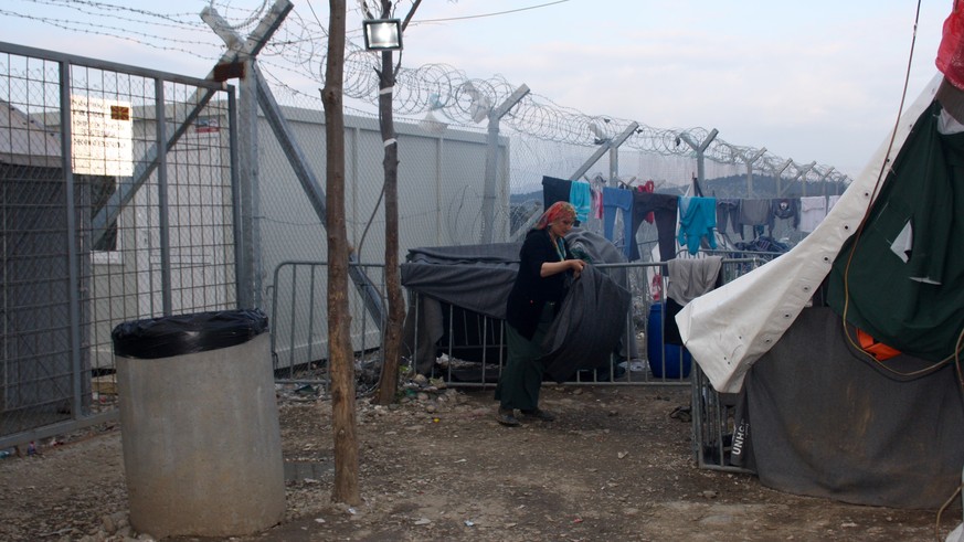 Vor rund einem Monat machte Mazedonien hier die Grenzen dicht. Die Menschen strandeten vor dem Zaun.&nbsp;