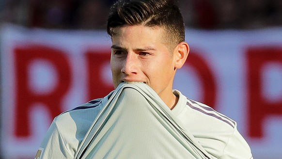 epa07473557 Bayern's James Rodriguez reacts during the German Bundesliga soccer match between SC Freiburg and FC Bayern Munich in Freiburg, Germany, 30 March 2019. EPA/RONALD WITTEK CONDITIONS - ATTEN ...