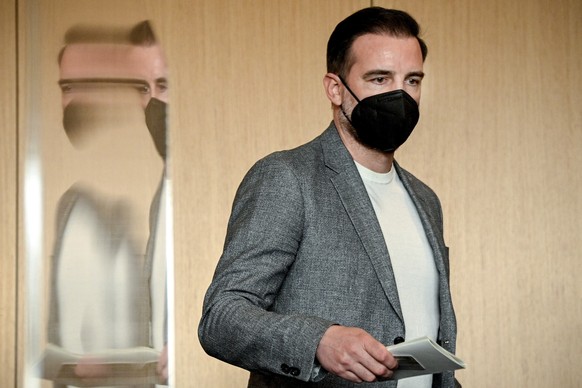 epa09167078 Defendant Christoph Metzelder arrives in the courtroom for his trial at the District Court in Duesseldorf, Germany, 29 April 2021. Charges have been brought against former German national soccer player Christoph Metzelder. He has to answer for 'undertaking to provide another person with possession of child pornographic writings in 29 cases and possession of child pornographic and youth pornographic writings in another case'. EPA/SASCHA STEINBACH / POOL