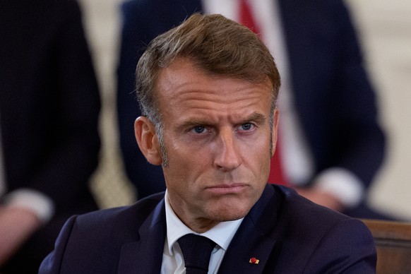epa12308976 President Emmanuel Macron of France participates in a Multilateral Meeting with European Leaders in the East Room of the White House in Washington, DC, USA, 18 August 2025. European Leader ...