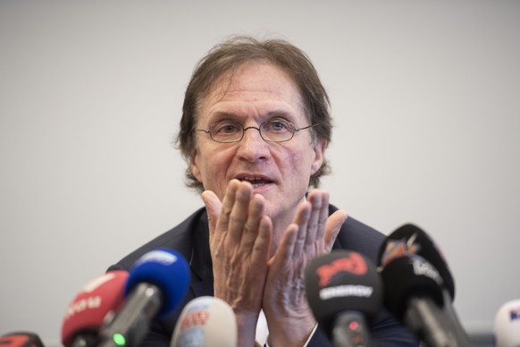 Der neue Trainer der ZSC Lions Arno Del Curto spricht an einer Medienkonferenz, aufgenommen am Montag, 14. Januar 2019, im Zuercher Hallenstadion. (KEYSTONE/Ennio Leanza)