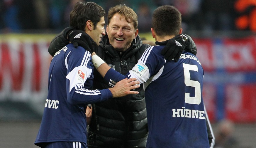 Trainer&nbsp;Hasenhüttl mit seinen Schützlingen Hübner und&nbsp;Mijatovic.