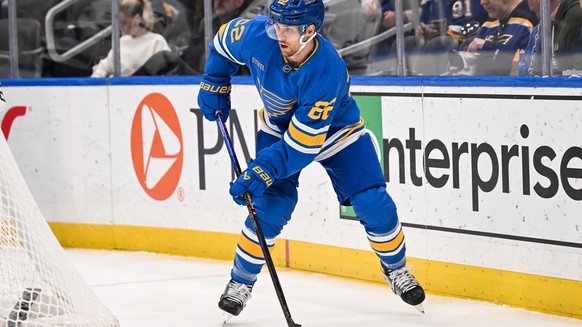 St. Louis Blues' Pius Suter (22) in action against the Toronto Maple Leafs during the second period of an NHL hockey game Saturday, March 28, 2026, in St. Louis. (AP Photo/Connor Hamilton)
Maple  ...