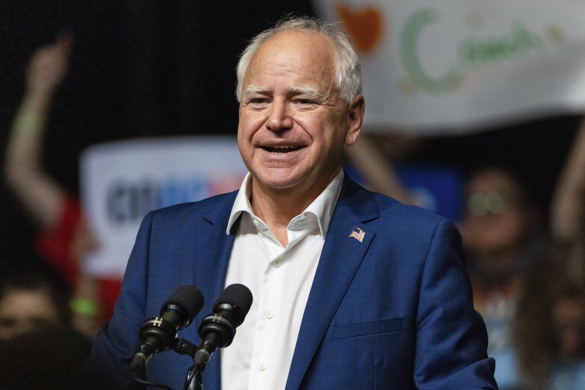 Democratic vice presidential nominee Minnesota Gov. Tim Walz speaks at a campaign rally, Saturday, Aug. 17, 2024, at The Astro in La Vista, Neb. (AP Photo/Bonnie Ryan)