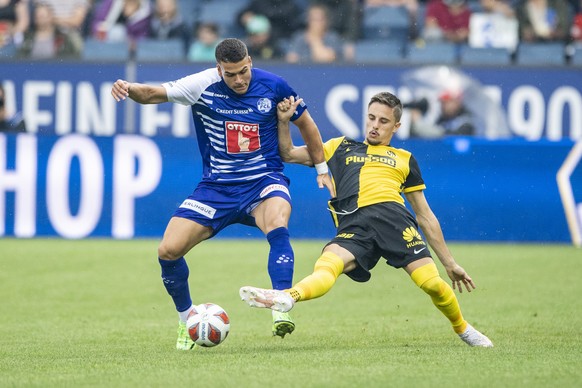 Filip Ugrinic, links, von Luzern und Quentin Maceiras, rechts, von YB beim Super League Meisterschaftsspiel zwischen dem FC Luzern und dem BSC Young Boys vom Samstag, 24. Juli 2021 in Luzern. (KEYSTON ...