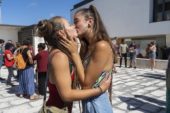 Kiss Meeting In Bezana Town Two girls kiss in the Quedada de besos in the town hall square of the Cantabrian population of Bezana Spain as a protest against the municipal veto of the children s film B ...