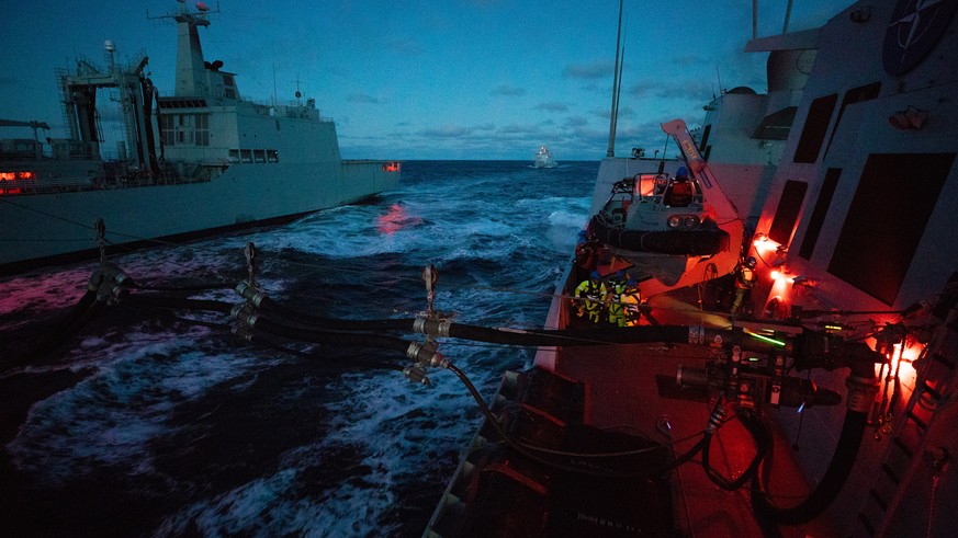 epa07126269 A handout photo made available by the Norwegian Armed Forces on 28 October 2018 shows the HNoMS (His/Her Norwegian Majesty&#039;s Ship) Helge Ingstad receiving replenishment at sea from Sp ...