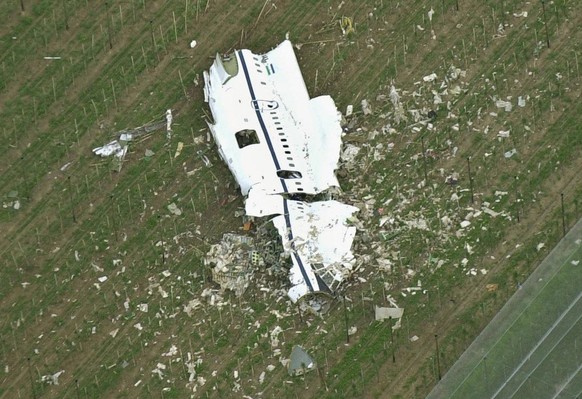 ZUM 15. JAHRESTAG DER FLUGZEUGKATASTROPHE VON UEBERLINGEN AM SAMSTAG, 1. JULI 2017, STELLEN WIR IHNEN FOLGENDES BILDMATERIAL ZUR VERFUEGUNG An overhead view of the crashed Tupolev T-154 passenger je ...