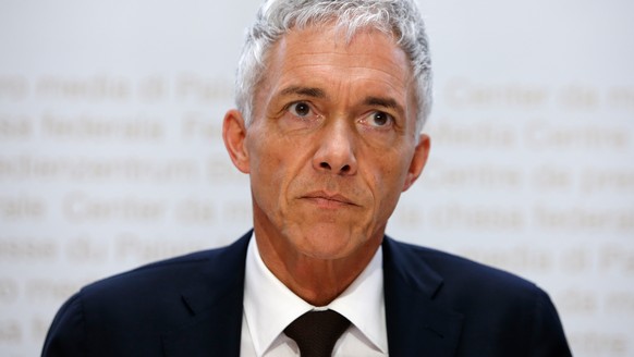 Bundesanwalt Michael Lauber spricht an einer Medienkonferenz im Medienzentrum des Bundeshauses in Bern, am Freitag, 10. Mai 2019. Bundesanwalt Michael Lauber steht wegen informeller Treffen mit Fifa-C ...