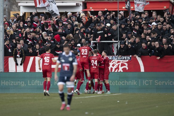 Winterthurs Jubel nach dem Tor zum 2:1 fuer Winterthur, im Fussball Meisterschaftsspiel der Super League zwischen dem FC Winterthur und dem FC Luzern am Sonntag, 11. Februar 2024 im Stadion Schuetzenw ...