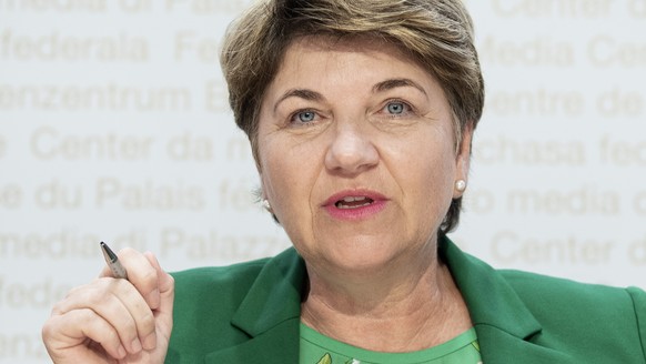 Bundesraetin Viola Amherd spricht an einer Medienkonferenz, am Montag, 17. Juni 2019, in Bern. (KEYSTONE/Peter Schneider)