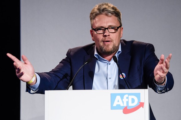epa07171935 Alternative for Germany (AfD) politician Guido Reil delivers a campaign speech during his application for the European elections list at the party’s European election convention in Magdebu ...