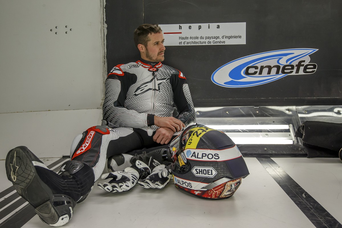 ARCHIVBILD VON TOM LUETHI ZUM BEVORSTEHENDEN WECHSEL IN DIE KOENIGSKLASSE --- Switzerland's Moto2 pilot Thomas Luethi, of carXpert-Interwetten team, waits, during a wind test, at the wind tunnel  ...