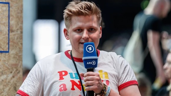 Satiriker El Hotzo hat sich mit Elon Musk den reichsten Mann der Welt zum Feind gemacht.