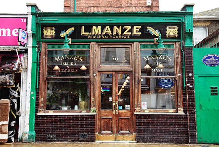 l. manze walthamstow east london pie shop essen food restaurants britisch englisch http://psycho-gourmet.blogspot.ch/2014/05/mash-and-such.html