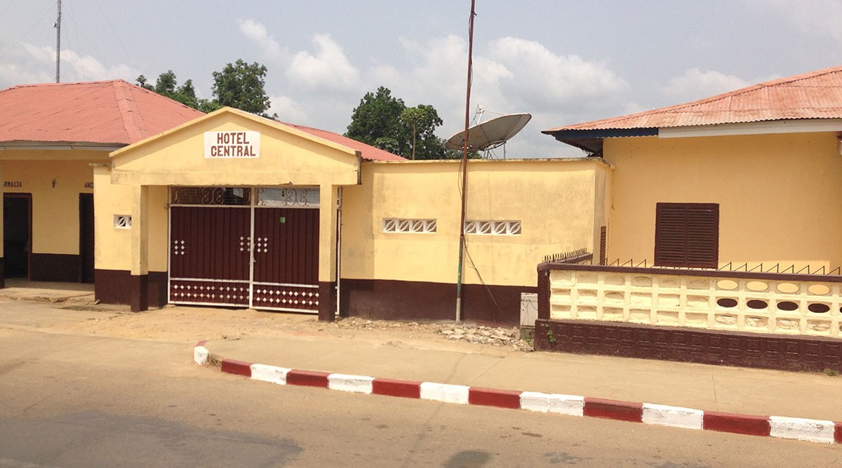 Mein Hotel in Ebebiyin.