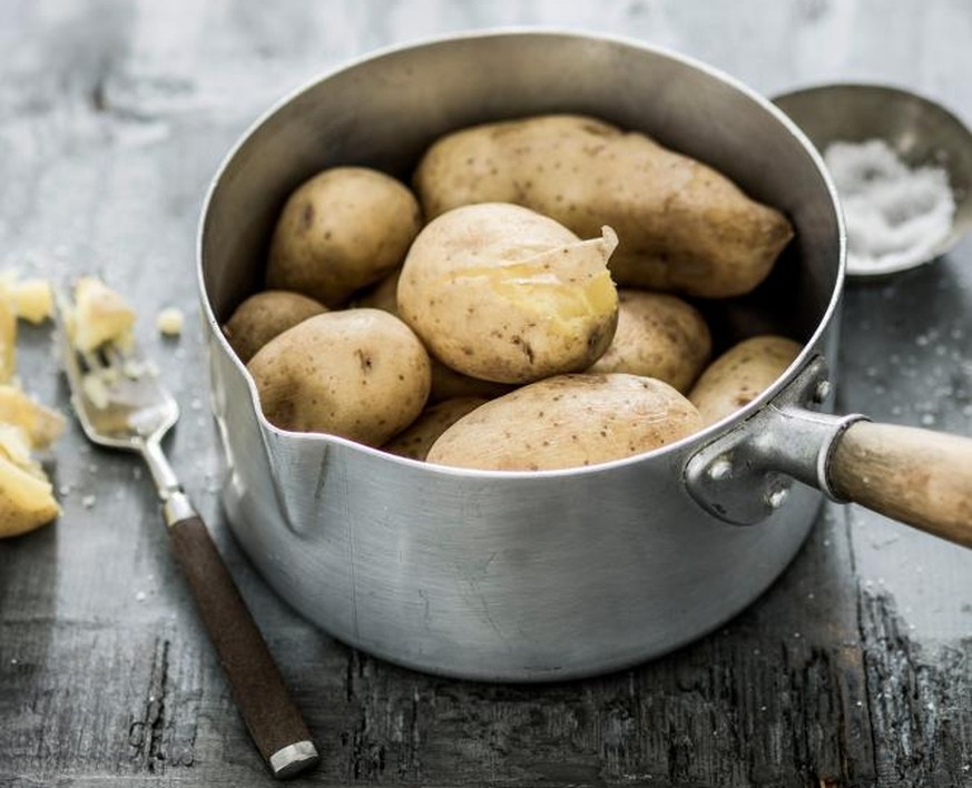 gschwellti kartoffel härdöpfek essen food vegetarisch https://fooby.ch/de/rezepte/14203/gschwellti?startAuto1=4