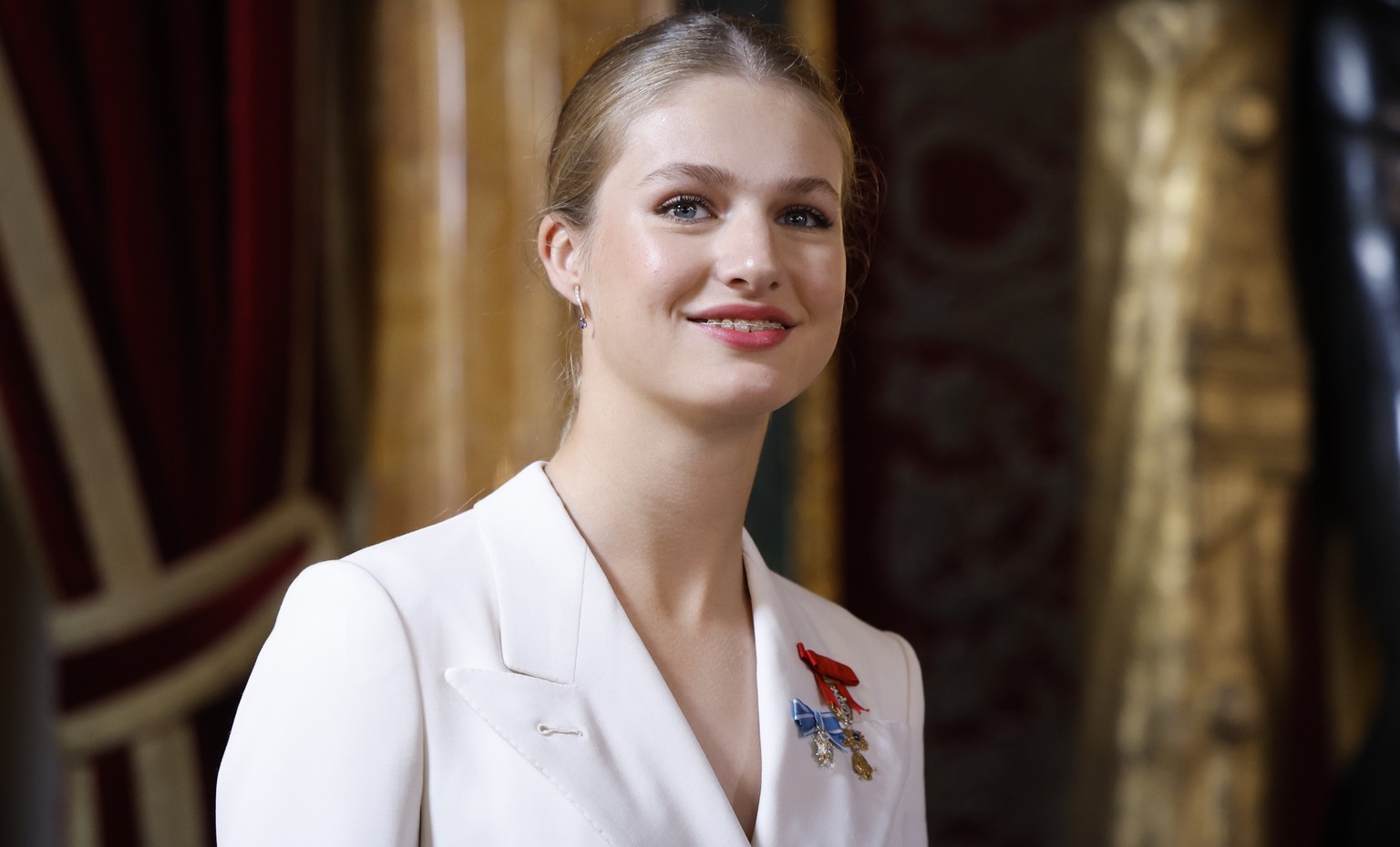 epa10950699 Spain&#039;s Crown Princess Leonor at the Royal Palace after the ceremony in which she swore allegiance to the Spanish Constitution at the Spanish Lower House, in Madrid, Spain, 31 October ...