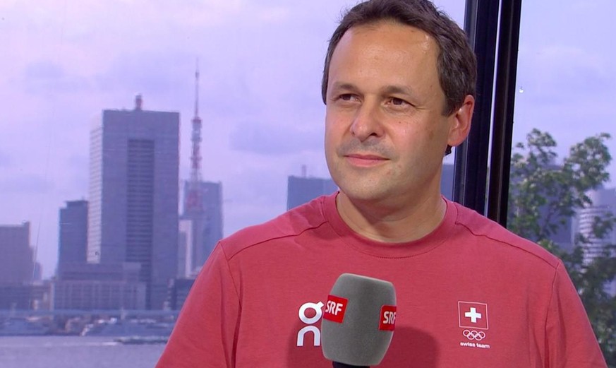 Ralph Stöckli im SRF-Studio in Tokio.