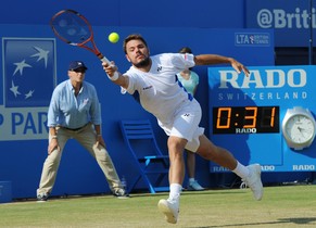 Stanislas Wawrinka macht sich ganz lang.