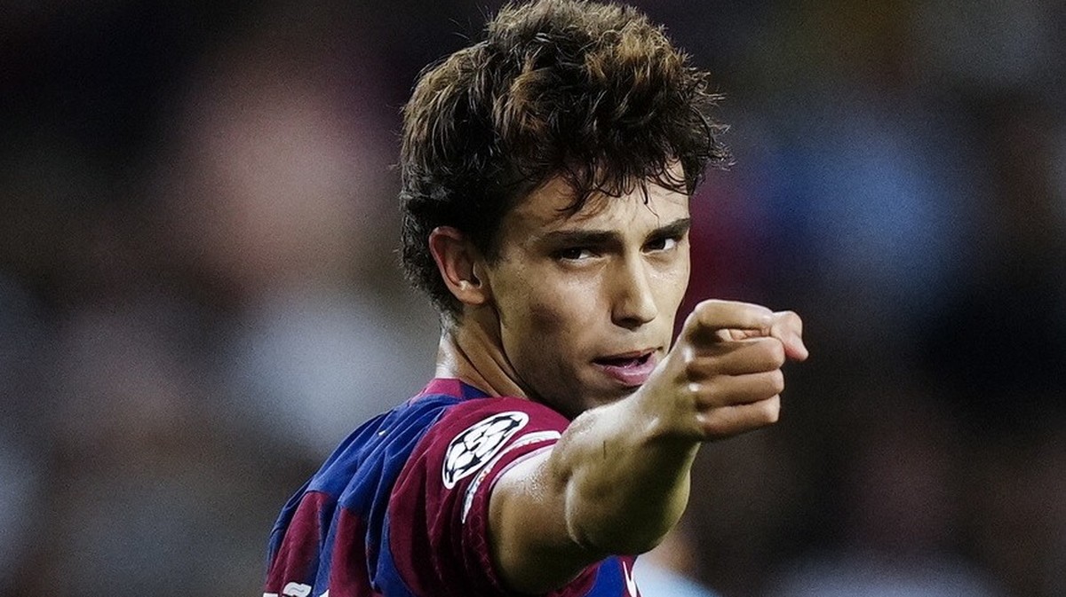 epa10870306 FC Barcelona's striker Joao Felix celebrates after scoring the 1-0 goal during the UEFA Champions League group H soccer match between FC Barcelona and Royal Antwerp FC, in Barcelona,  ...