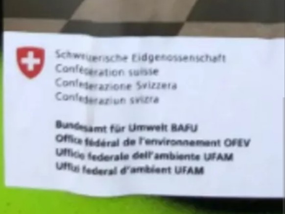 Radikale Klimaschützer werben mit Fake-Zitat von Sommaruga – jetzt reagiert der Bund
Sowas geht gar nicht! 

Völlig i.O., dass das UVEK hier interveniert. Der Footer sagt aus, dass das Plakat aus de ...