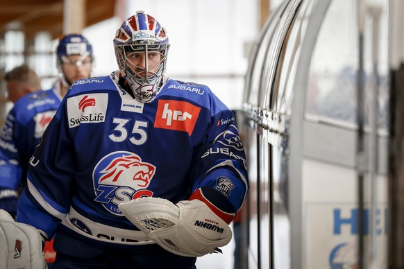 Zuerichs Torhueter Ludovic Waeber waehrend eines Testspiels zwischen den ZSC Lions und den GCK Lions in der Kunsteisbahnhalle Oerlikon am Freitag, 6. August 2021 in Zuerich. (KEYSTONE/Christian Merz)