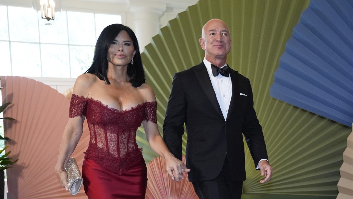 Jeff Bezos and Lauren S
