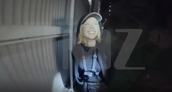 Sydney Sweeney Hollywood-Sign