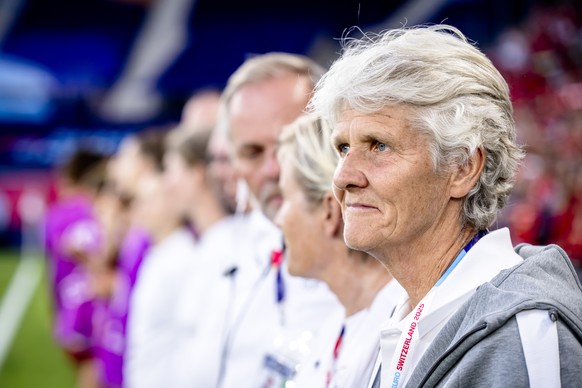 Switzerland&#039;s head coach Pia Sundhage looks on before the UEFA Women&#039;s EURO 2025 Group A soccer match between Finland and Switzerland at the Stade de Geneve stadium in Geneva, Switzerland, o ...