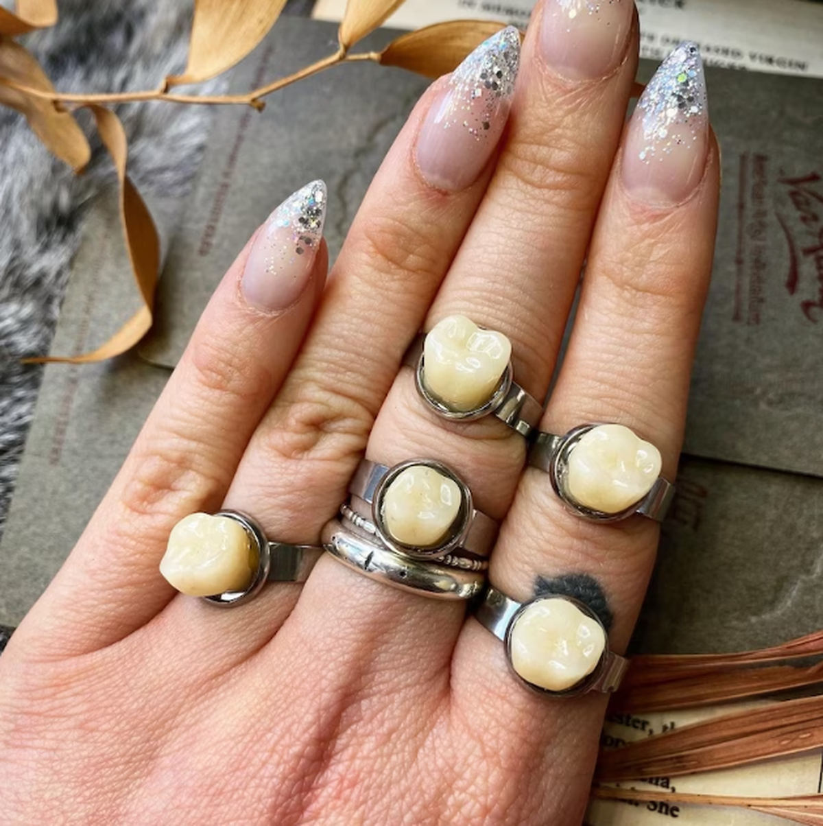 Backenzahn-Schmuck von etsy