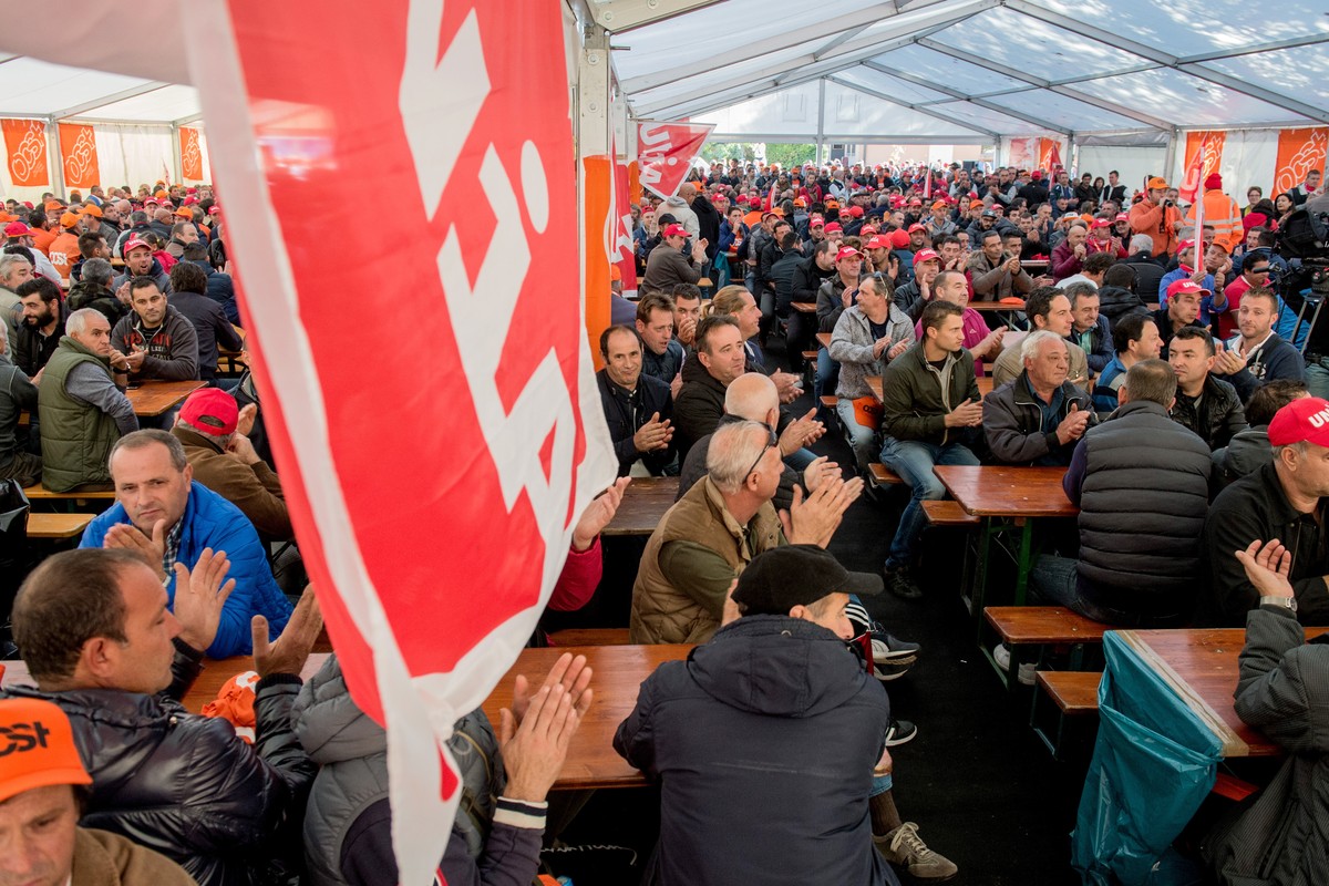 Protestversammlung in Bellinzona.