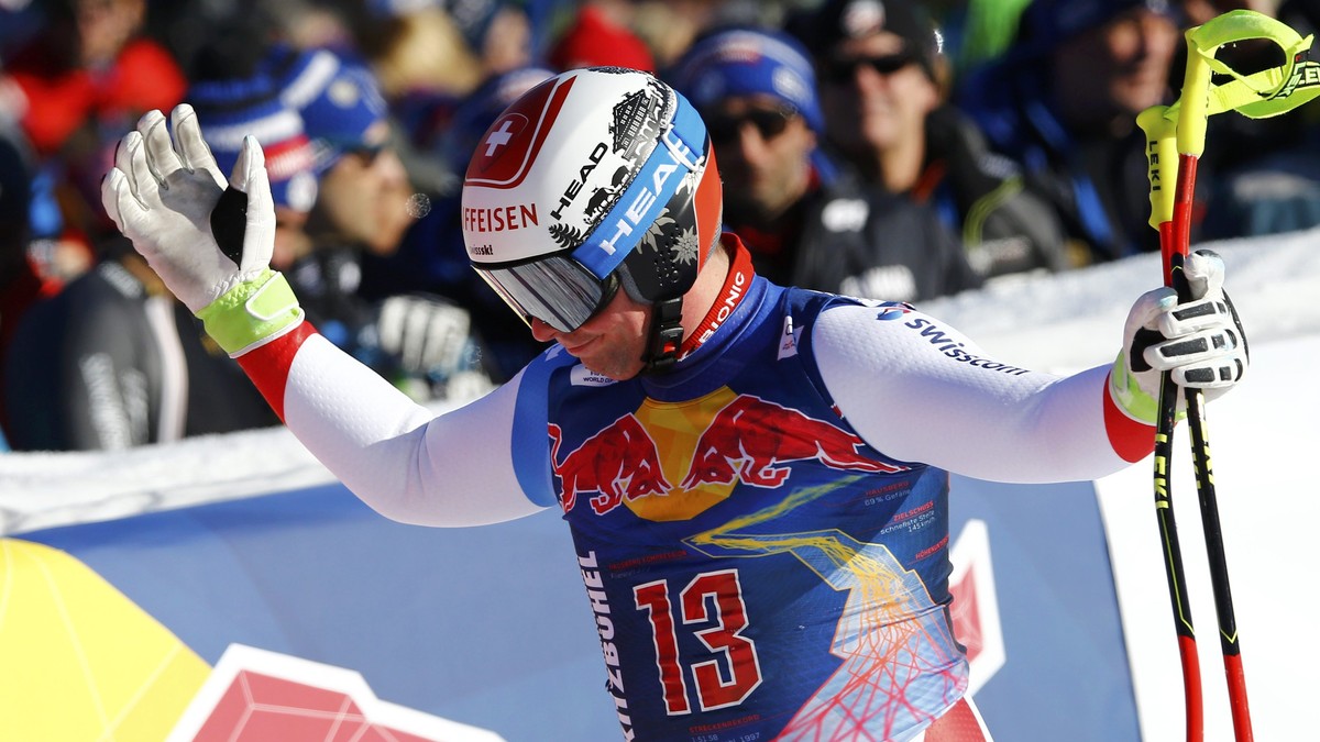 Alpine Skiing - FIS Alpine Skiing World Cup - Men's Downhill Race - Kitzbuehel, Austria - 21/01/17 - Beat Feuz of Switzerland reacts at the finish line. REUTERS/Leonhard Foeger